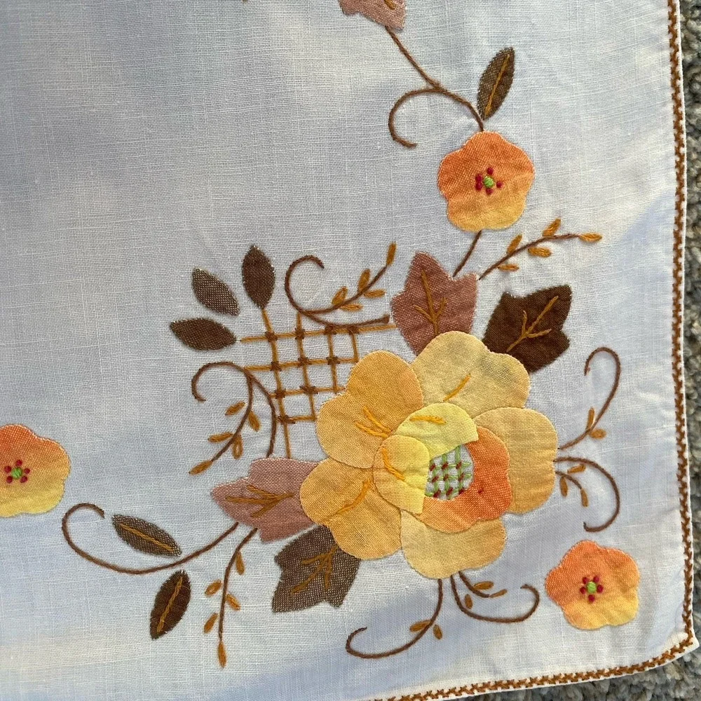 Vintage Table Runner And Napkins Set Floral Appliques Embroidery Handmade
